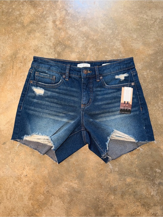 sofia by sofia vergara Pants - NWT Sofia Vergara High Rise Distressed Denim Shorts Dark Wash Frayed Hem 2